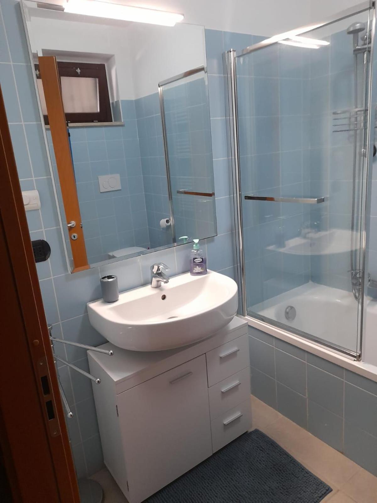 Relax Preserasca-Modern Apartment-Borgo Mercato-Монкалиери Екстериор снимка