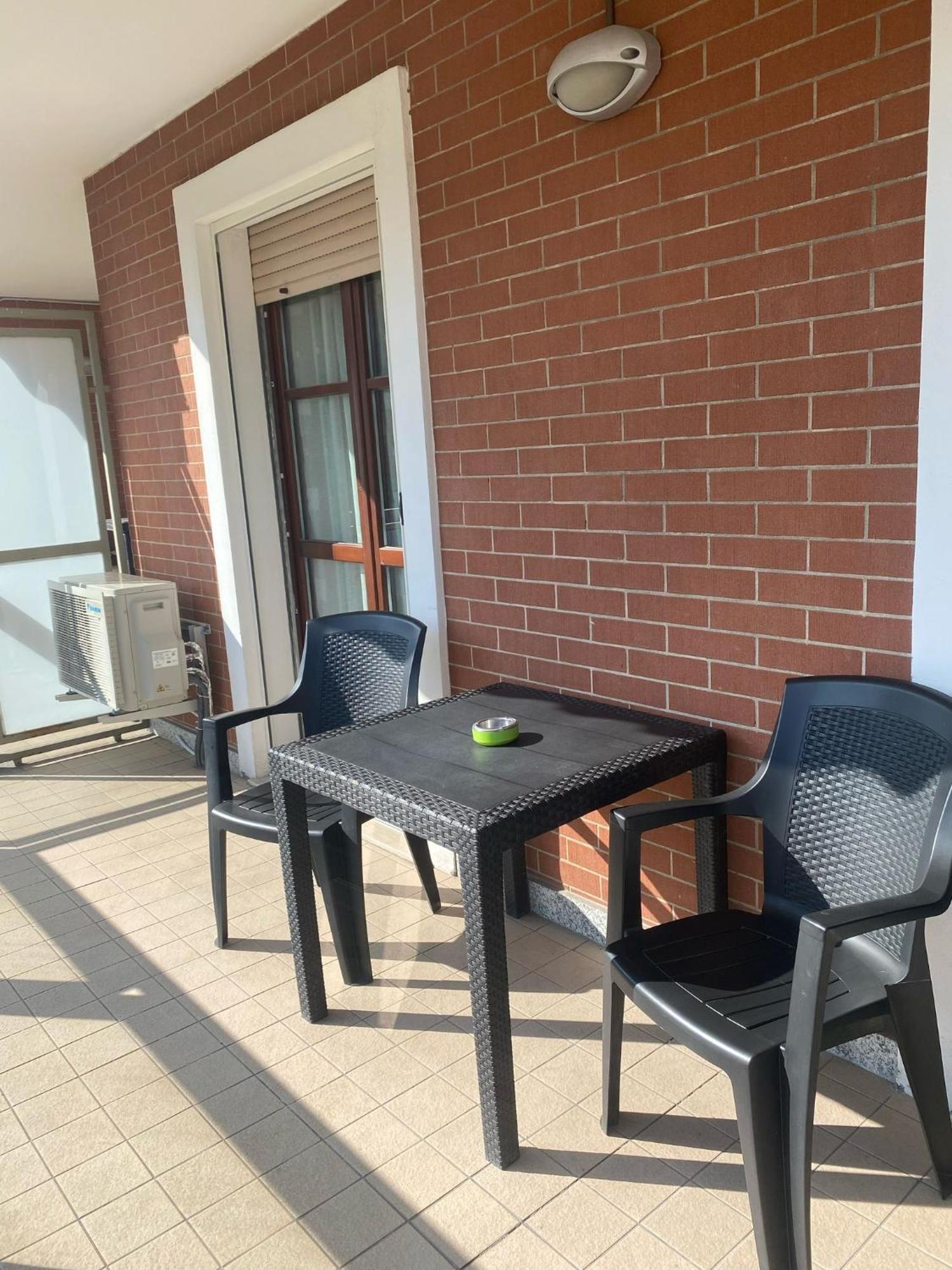 Relax Preserasca-Modern Apartment-Borgo Mercato-Монкалиери Екстериор снимка